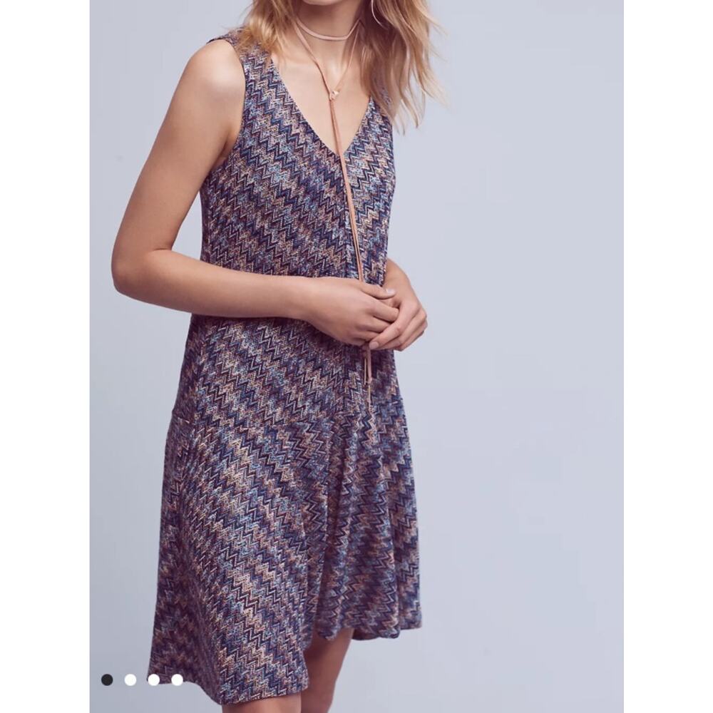 Anthropologie Maeve Sleeveless V-Neck Blue Chevron Swing Dress Size XS EUC